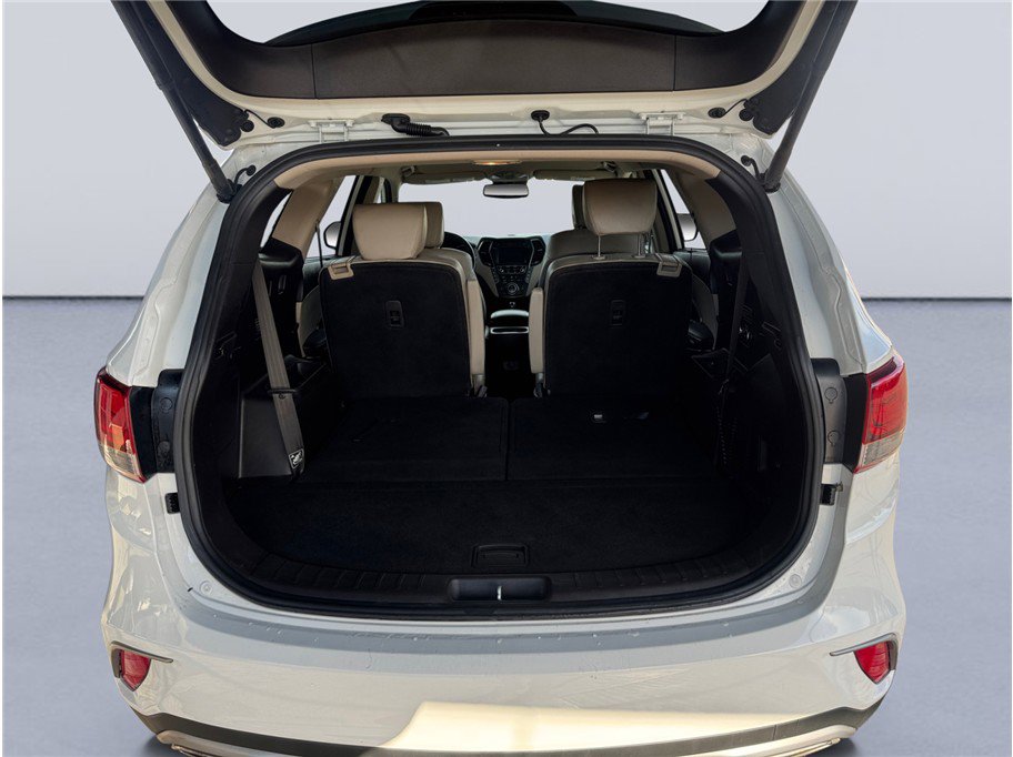 Used 2017 Hyundai Santa Fe Limited w/ Cargo Package image 24
