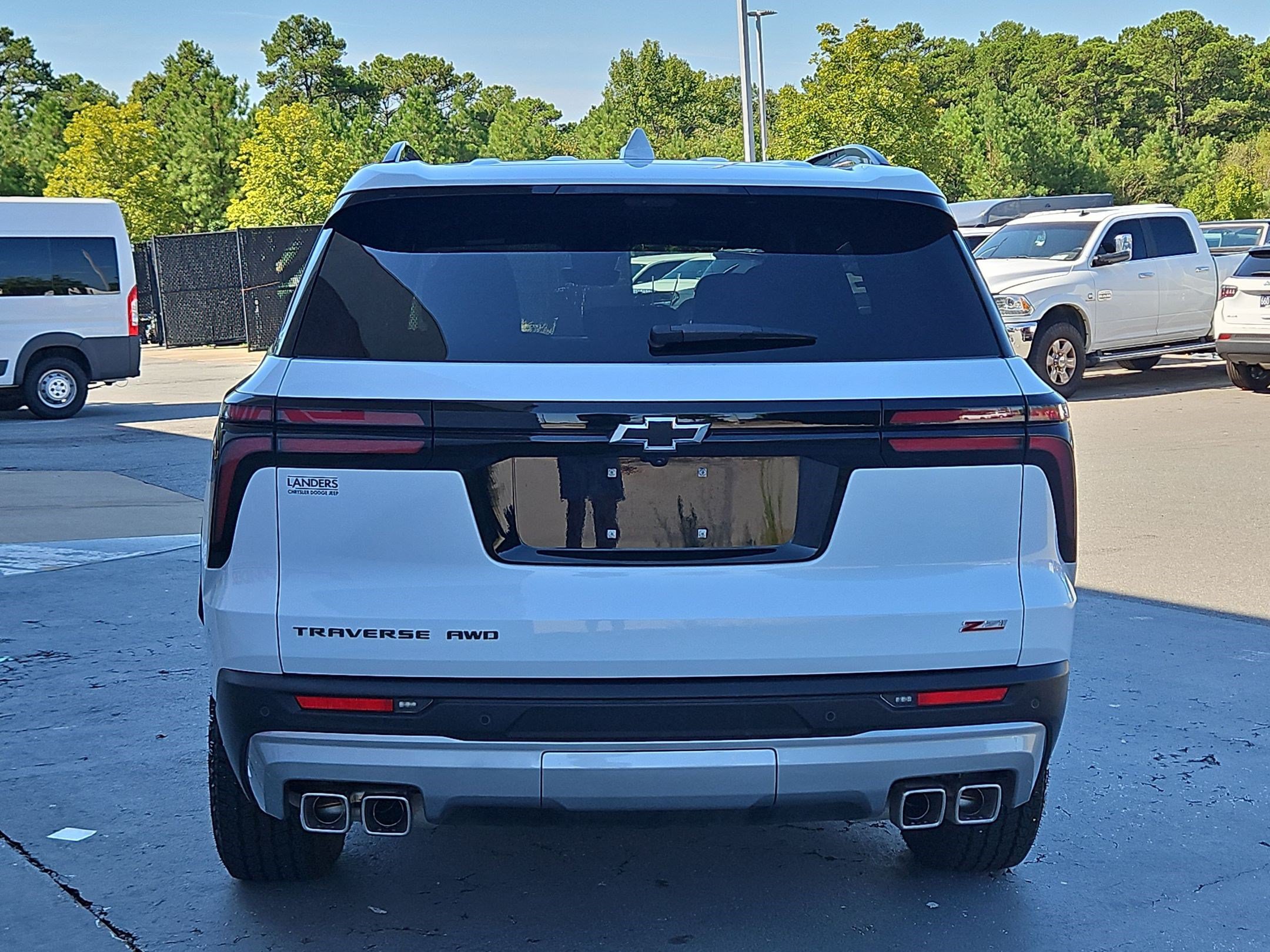 Used 2026 Chevrolet Traverse Z71 w/ Driver Confidence Package AWD/4WD image 6