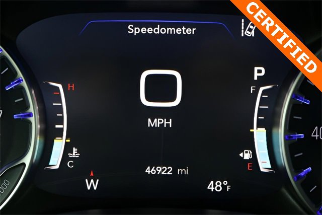 Used 2025 Chrysler Pacifica Select image 27