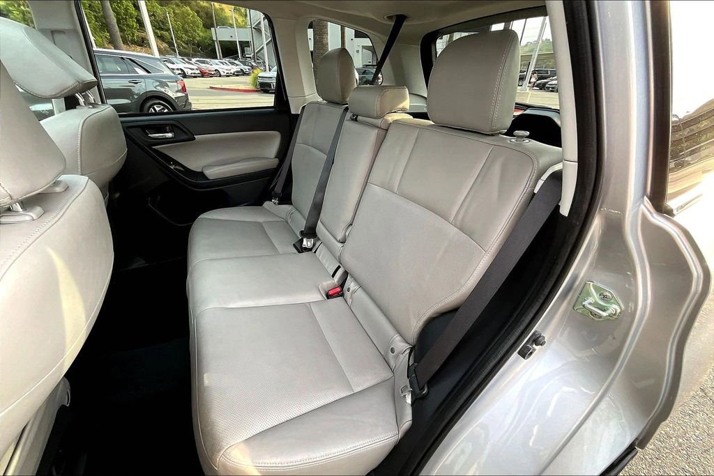 Used 2015 Subaru Forester 2.5i Limited w/ Popular Package #2 AWD/4WD image 15