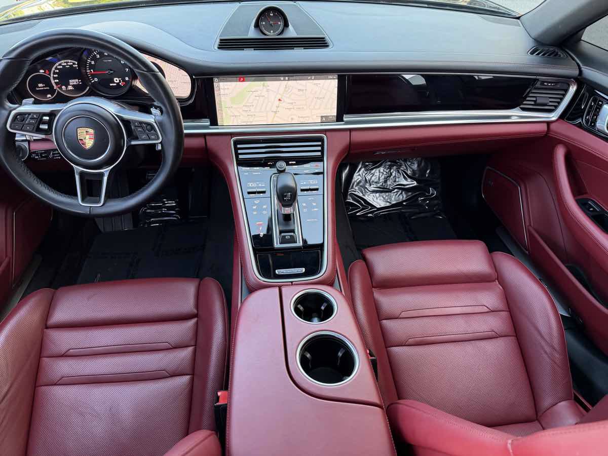 Used 2018 Porsche Panamera image 21