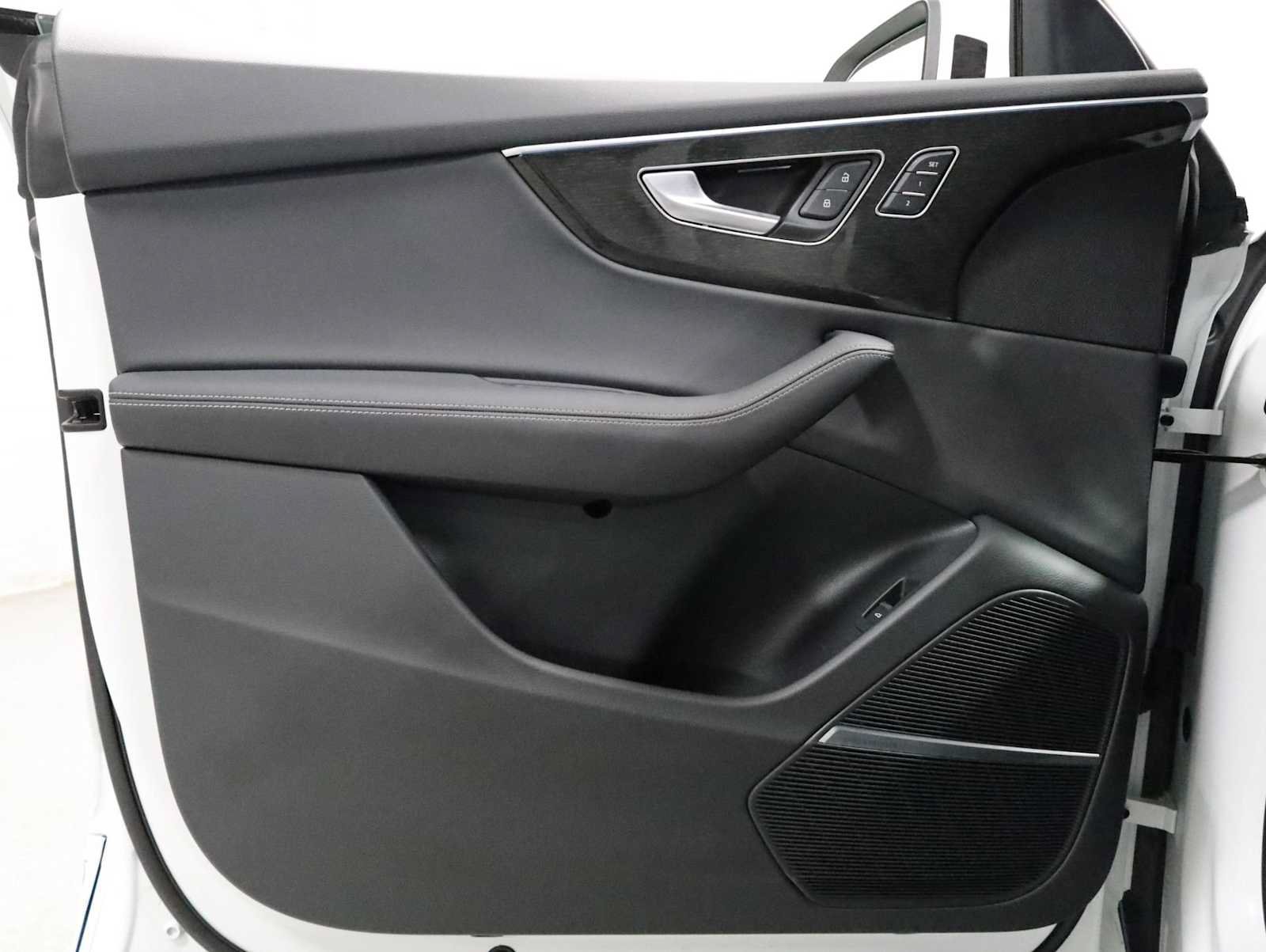 Certified 2026 Audi Q8 Premium Plus AWD/4WD image 16