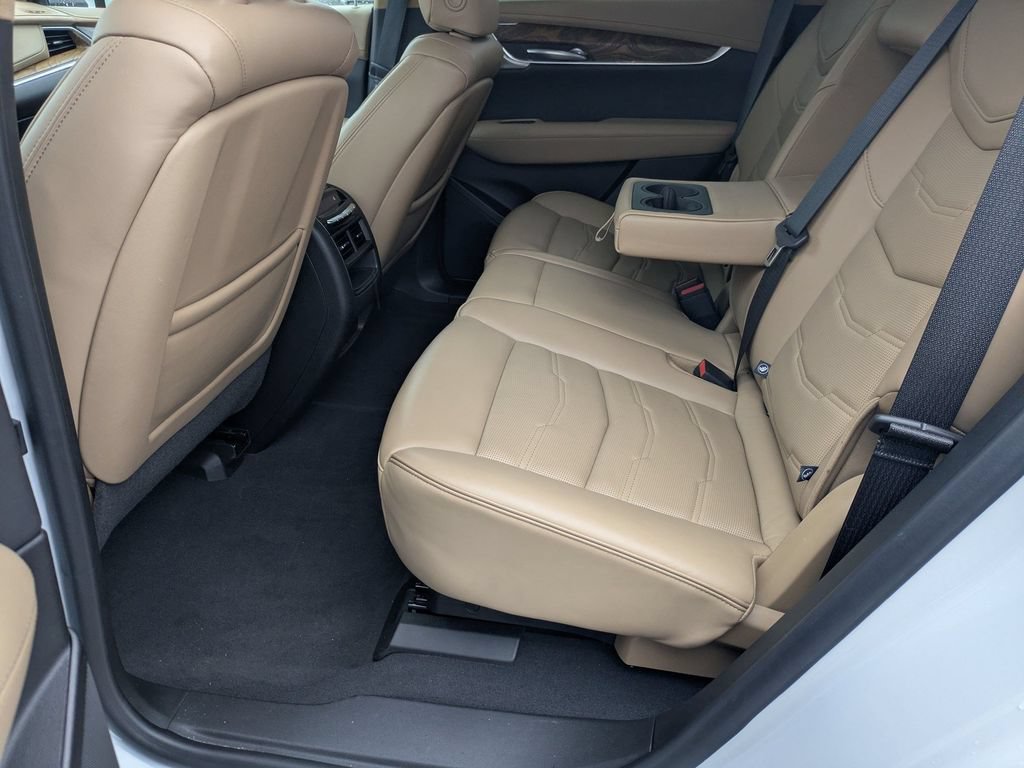 Used 2023 Cadillac XT5 Sportv w/ Platinum Package AWD/4WD image 31