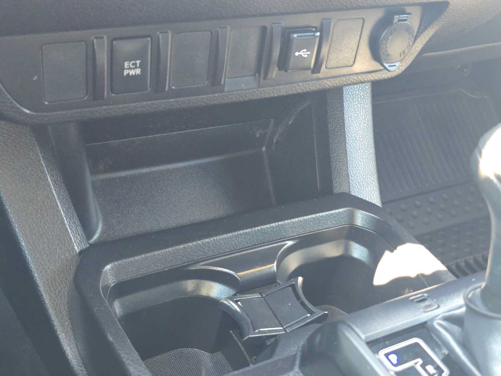 Certified 2023 Toyota Tacoma SR AWD/4WD image 30