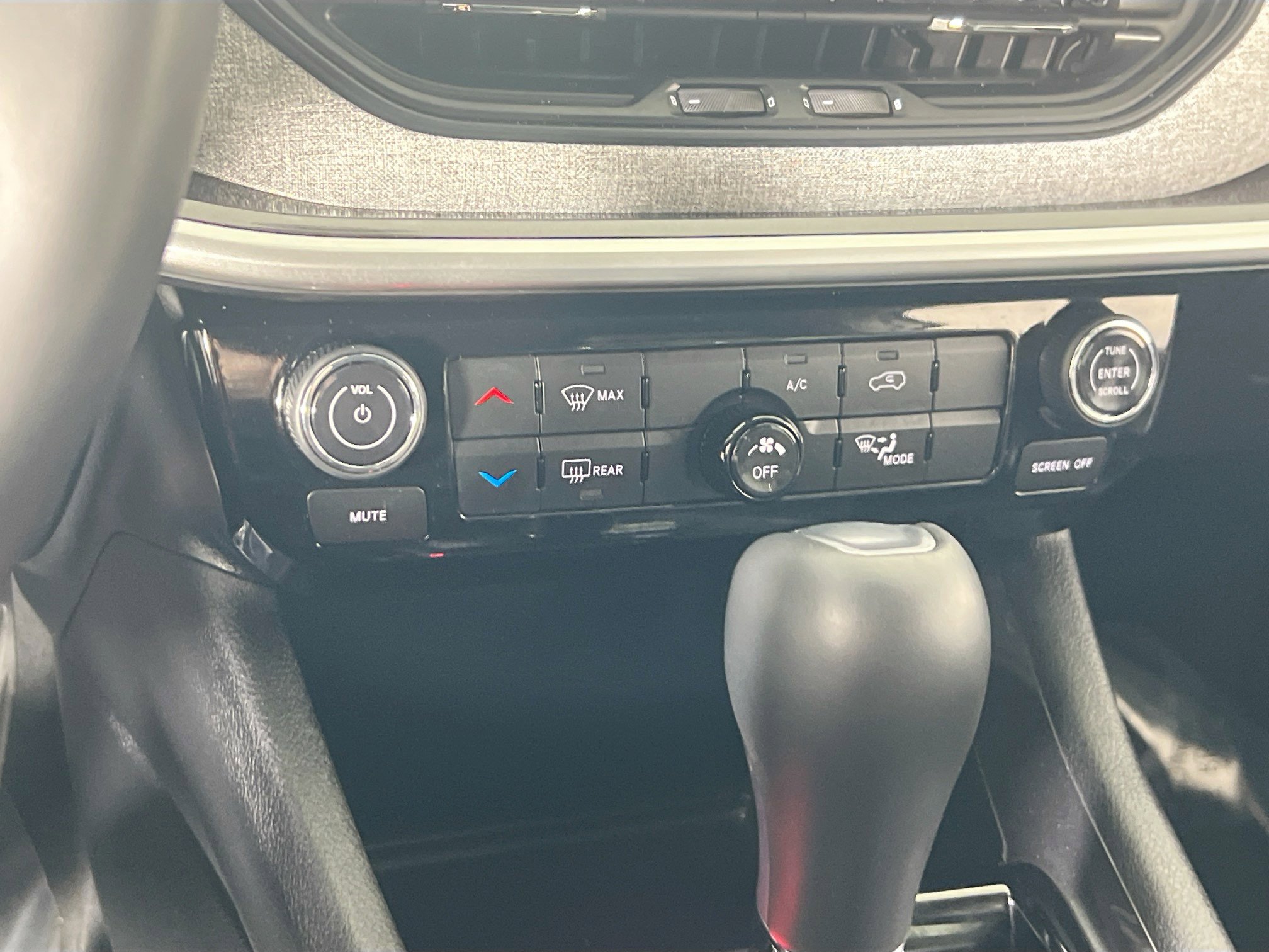 Used 2022 Jeep Compass Latitude AWD/4WD image 15