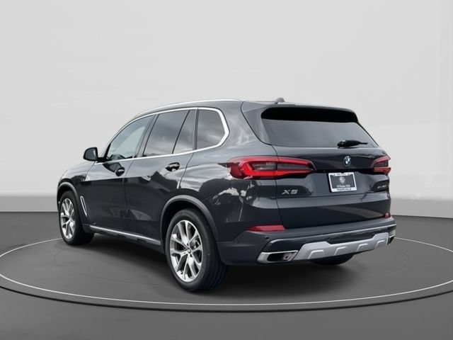 Used 2022 BMW X5 xDrive40i w/ Premium Package AWD/4WD image 4