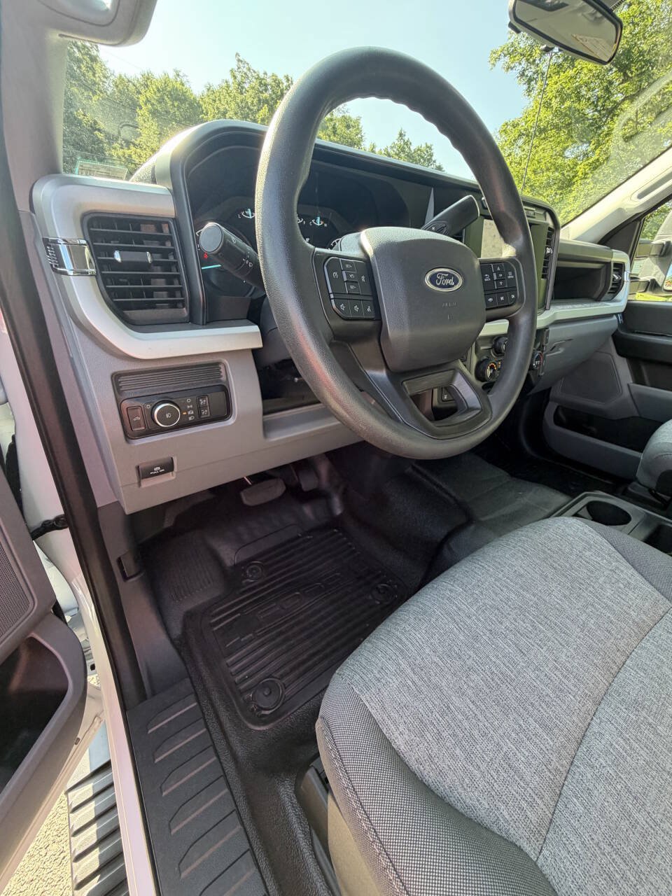 Used 2024 Ford F250 XL w/ FX4 Off-Road Package AWD/4WD image 23
