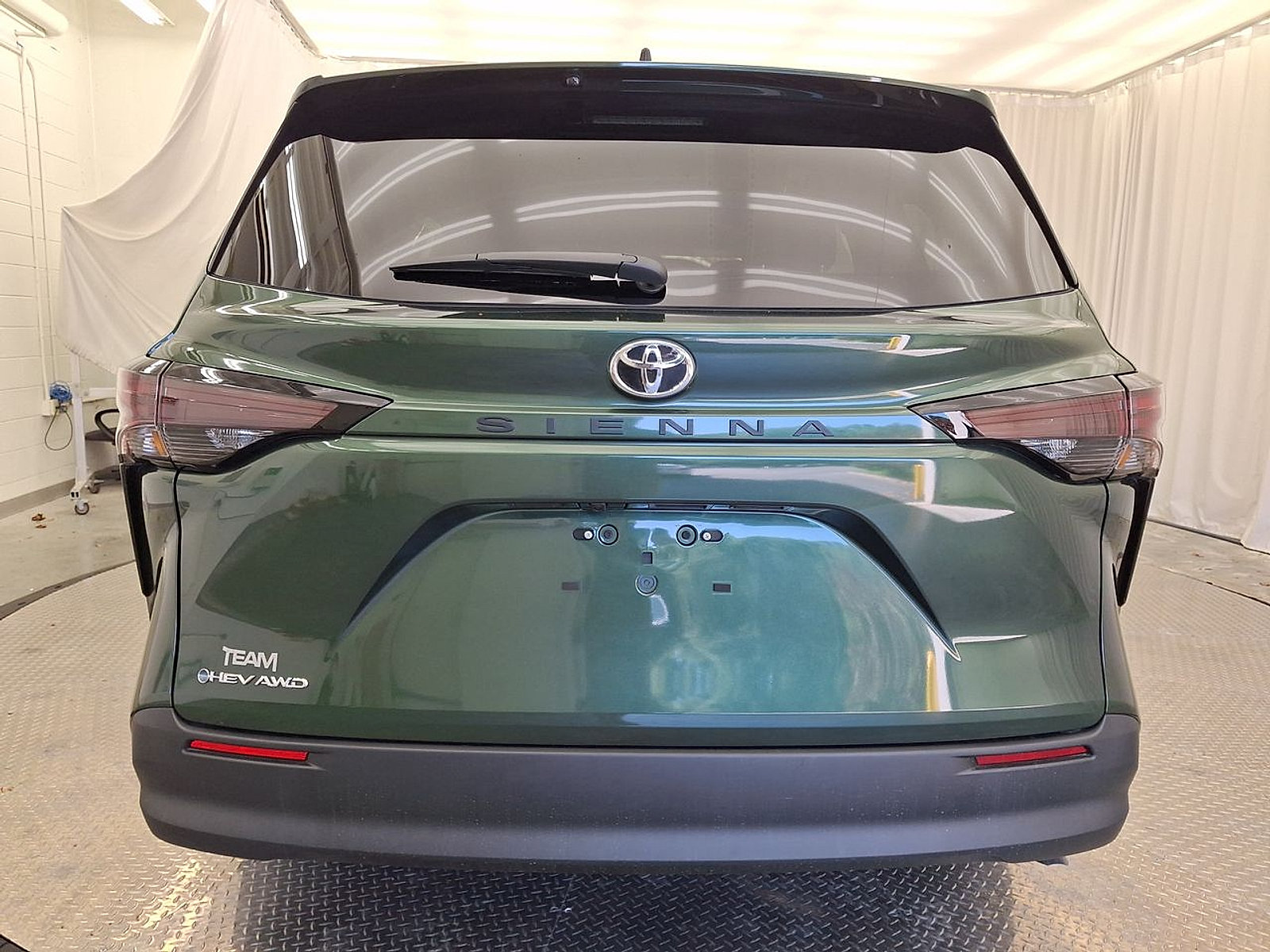 Certified 2026 Toyota Sienna LE AWD/4WD image 26