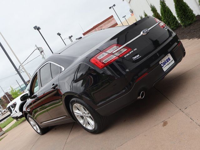 Used 2018 Ford Taurus SEL AWD/4WD image 4