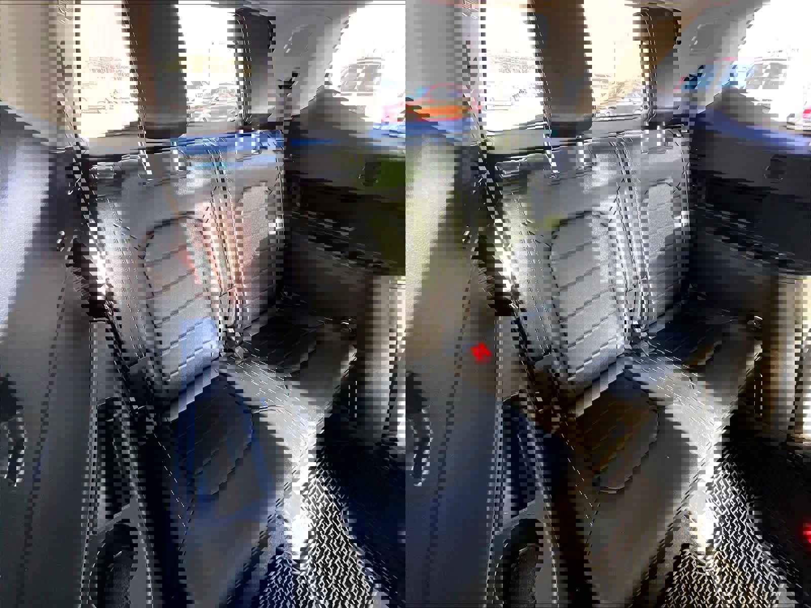 Used 2021 Volkswagen Atlas SEL Premium image 16