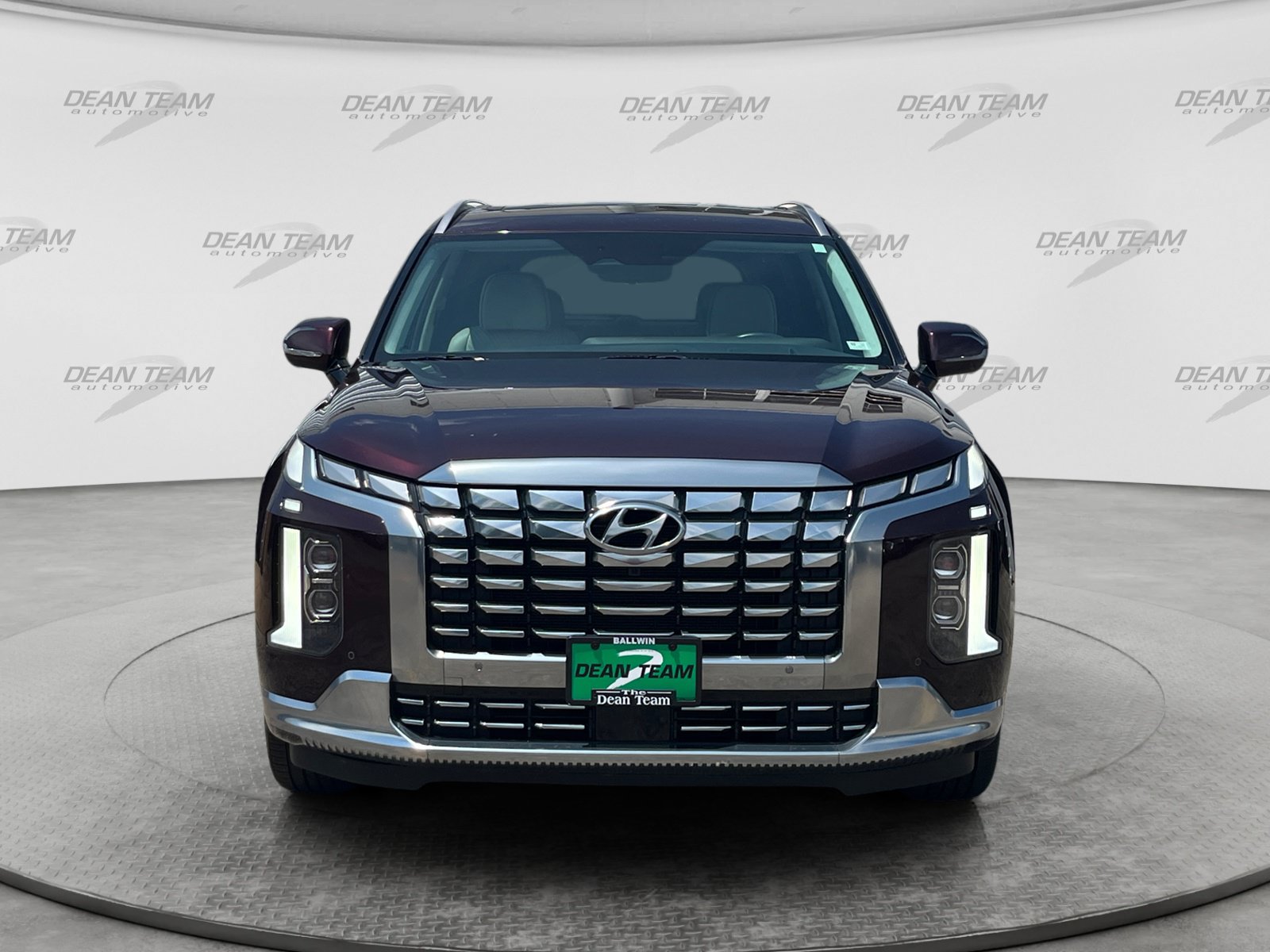 Used 2024 Hyundai Palisade Calligraphy AWD/4WD image 2