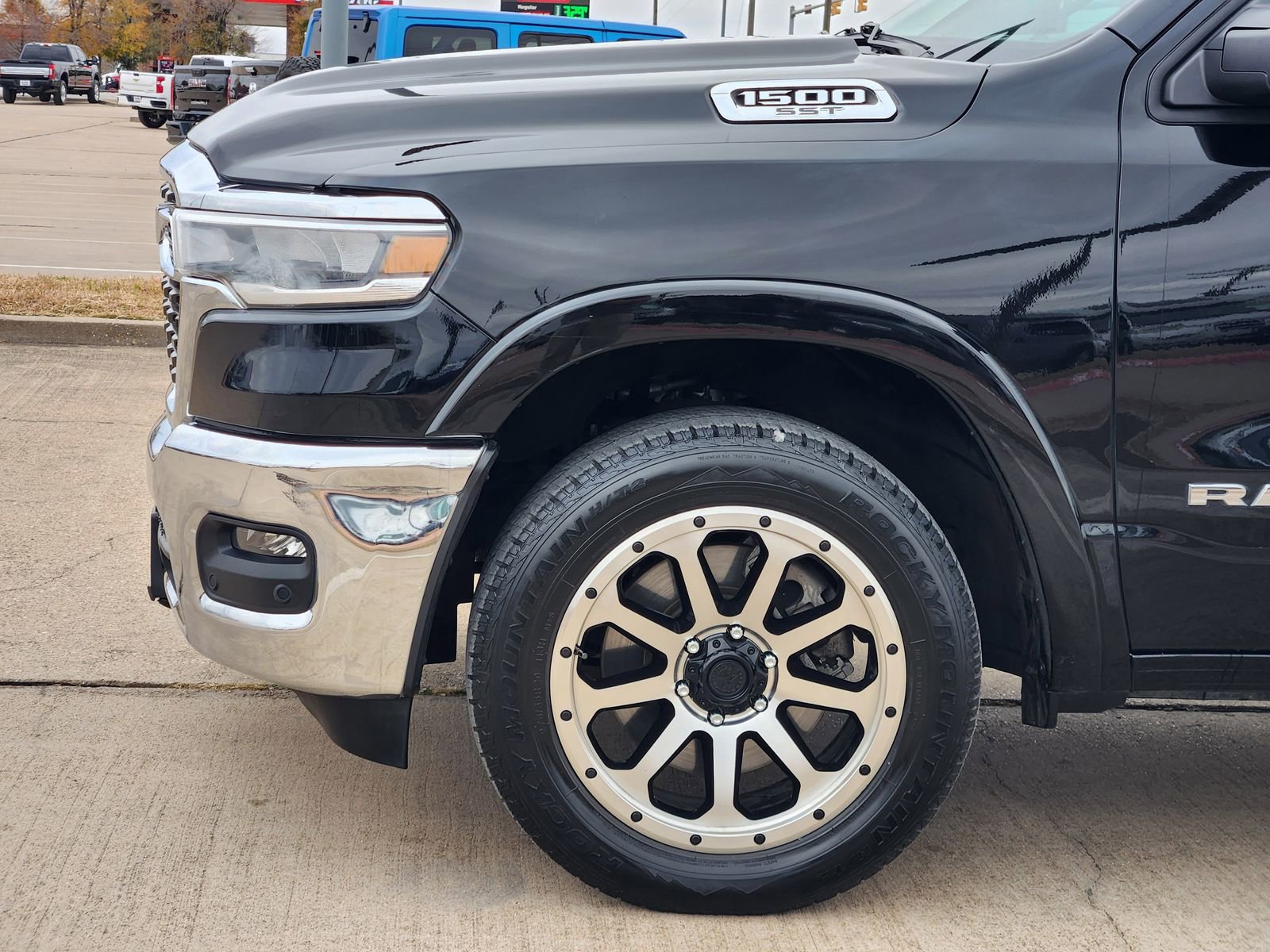 Used 2025 RAM 1500 Lone Star AWD/4WD image 10