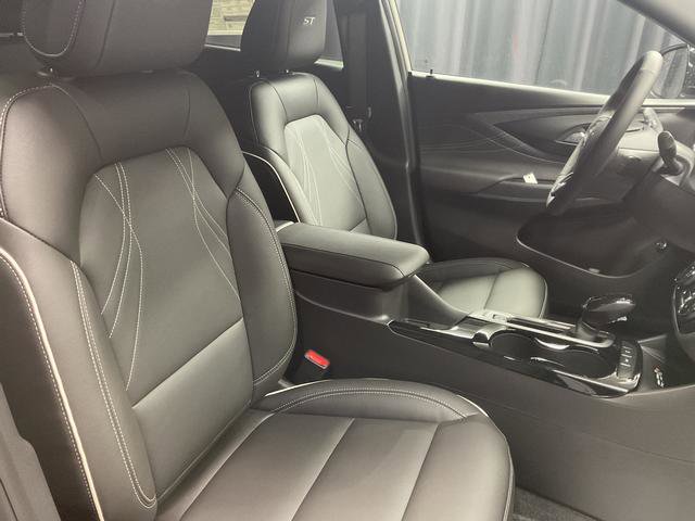 New 2026 Buick Envista Sport Touring w/ Studio Series image 13