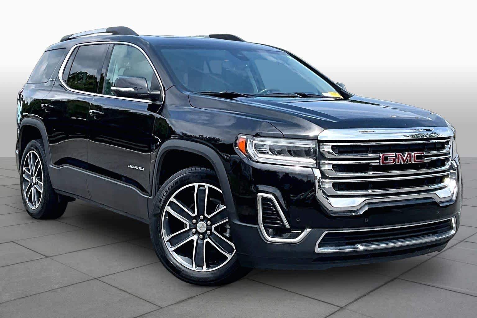 Used 2022 GMC Acadia SLT w/ Preferred Package FWD image 3