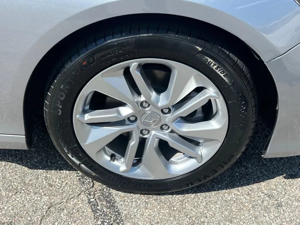 Used 2018 Honda Accord LX image 34