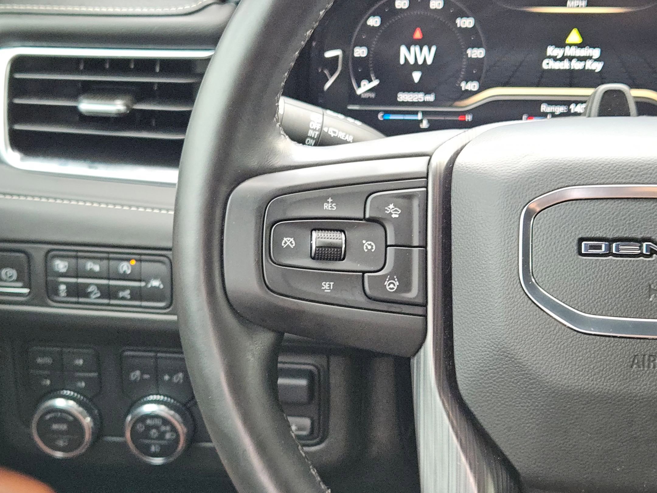 Certified 2023 GMC Yukon XL Denali Ultimate image 21