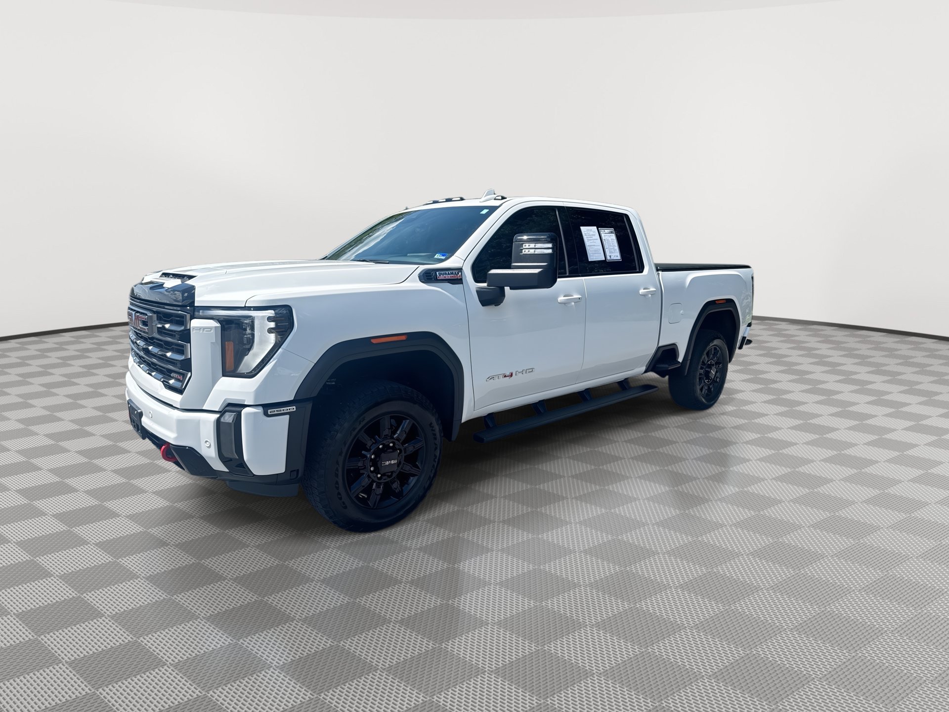 Used 2024 GMC Sierra 2500 AT4 w/ AT4 Premium Plus Package AWD/4WD image 4