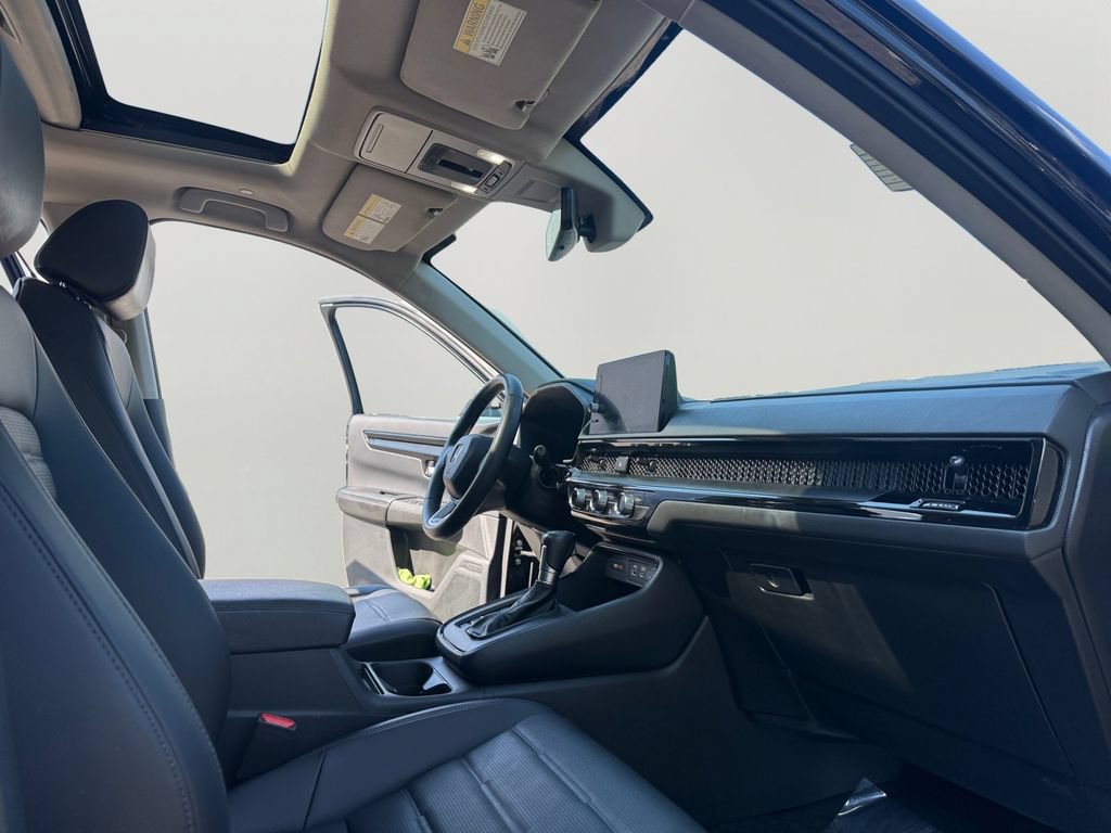 Used 2025 Honda CR-V EX-L image 11