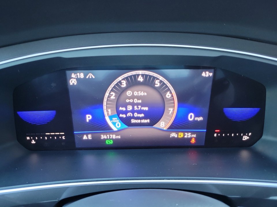 Certified 2022 Volkswagen Tiguan SE image 13