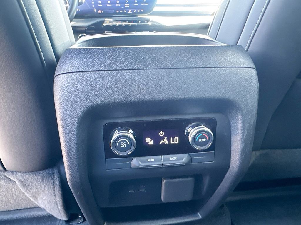 Used 2026 Buick Enclave Sport Touring w/ Power Package FWD image 22