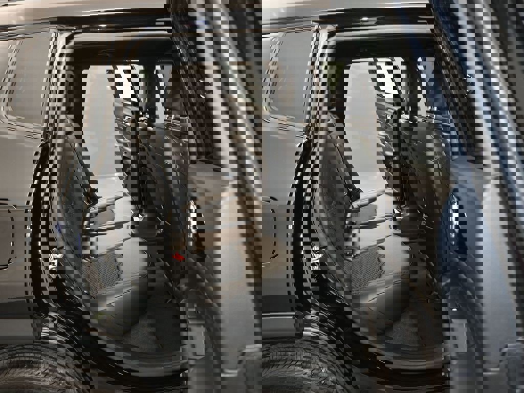 New 2026 Jeep Compass Latitude image 24