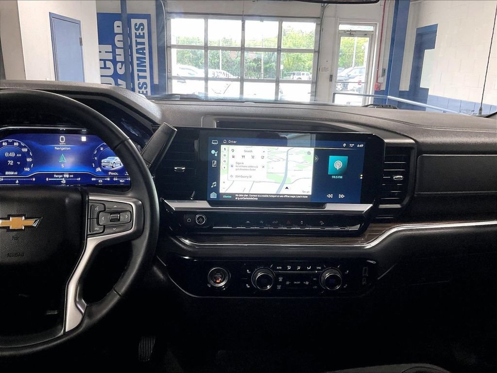 Used 2023 Chevrolet Silverado 1500 LT w/ Z71 Off-Road Package AWD/4WD image 18