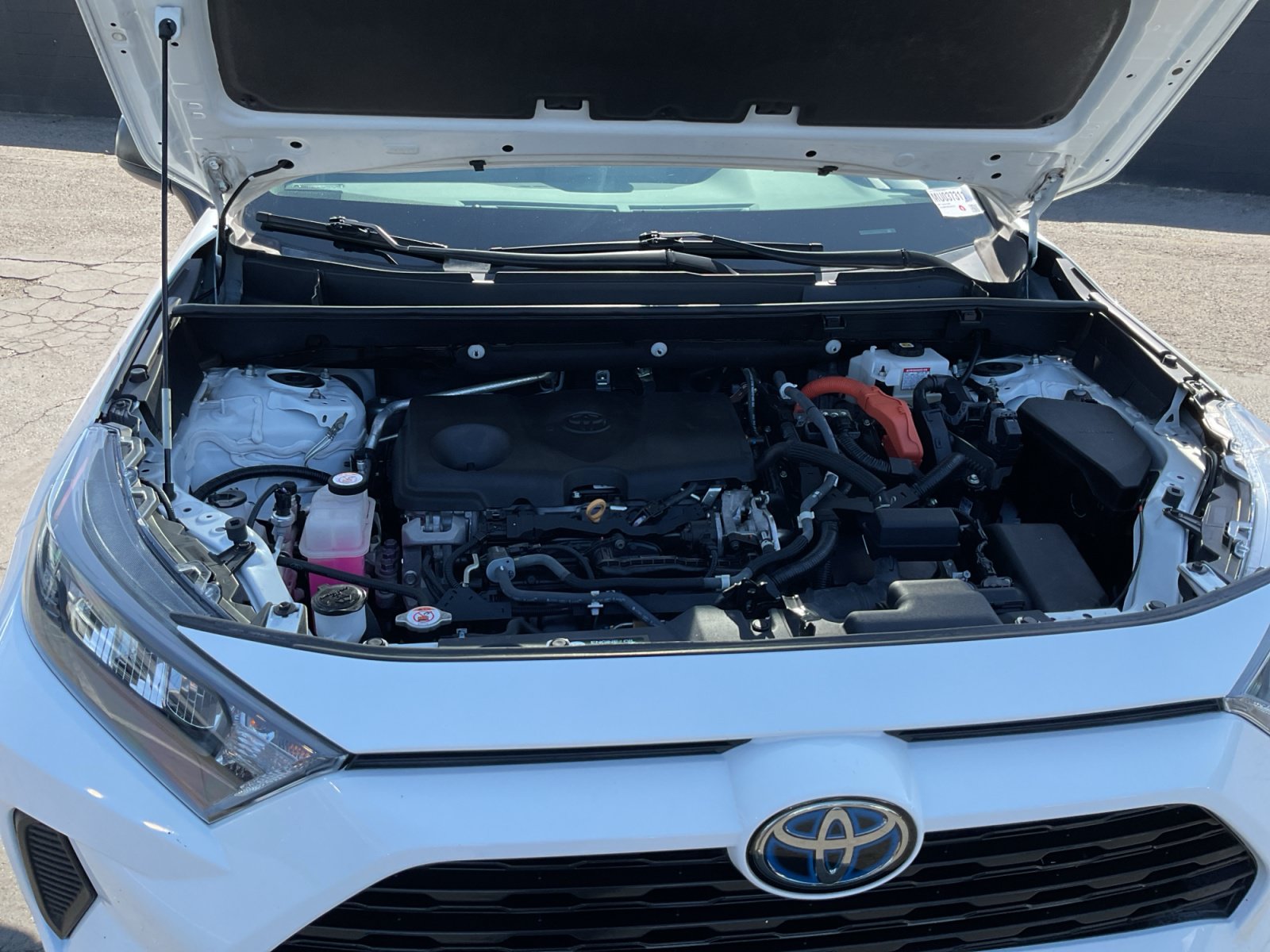 Used 2021 Toyota RAV4 LE AWD/4WD image 22