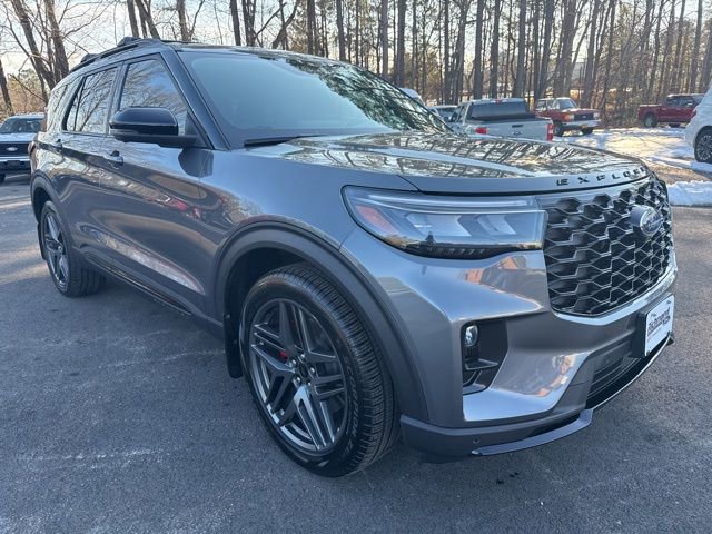 Certified 2025 Ford Explorer ST w/ Sun And Sound Package image 7