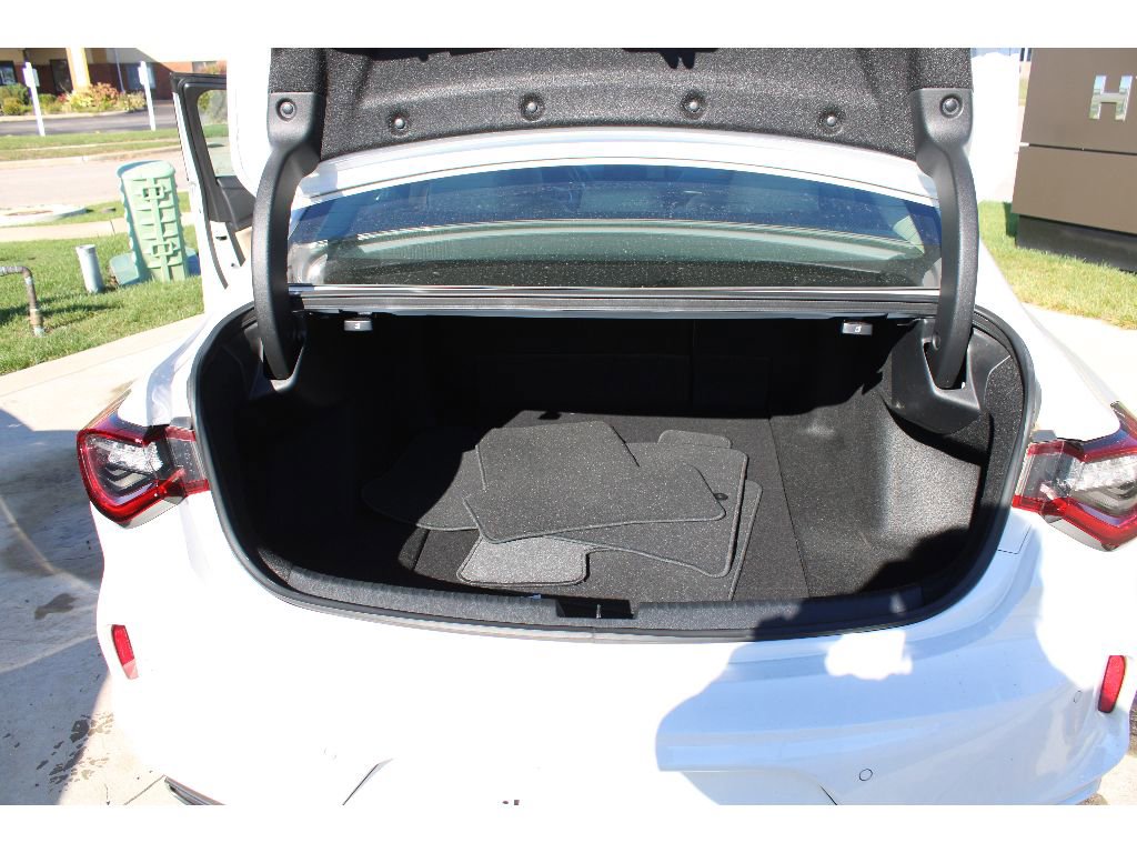 Used 2023 Acura TLX w/ Technology Package image 9