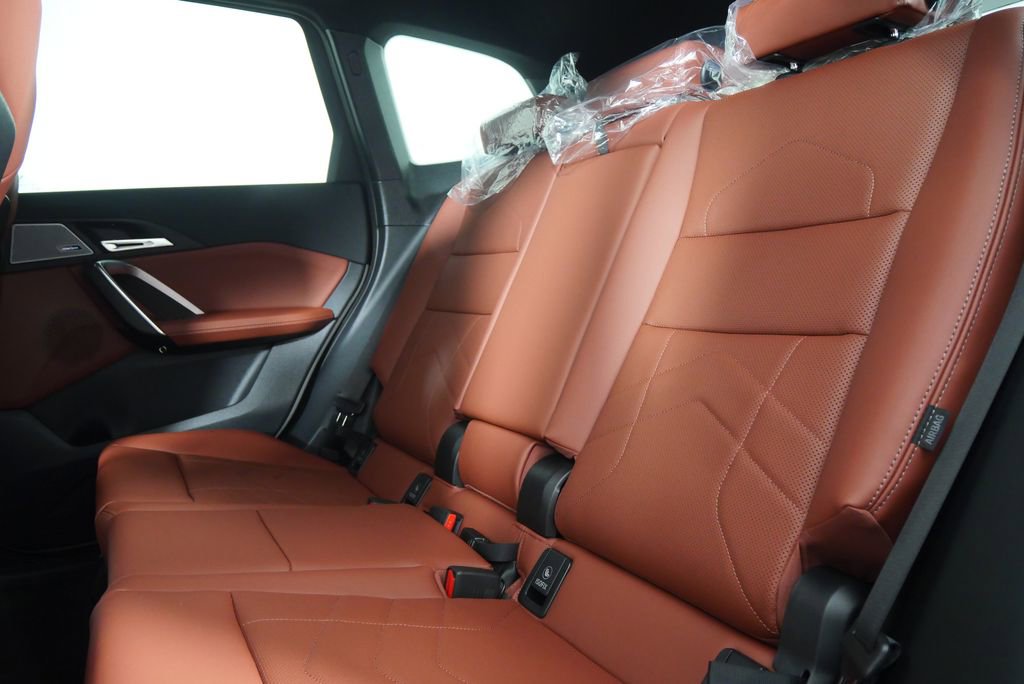 Used 2026 BMW X1 xDrive28i w/ Technology Package image 15