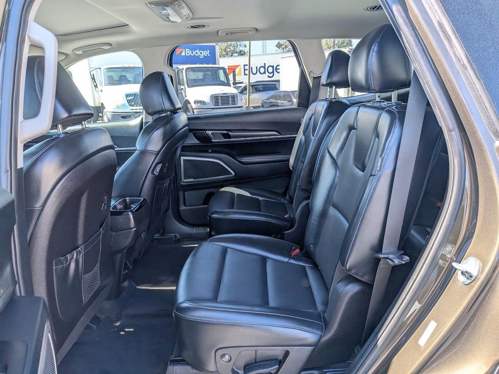 Used 2025 Kia Telluride S image 26