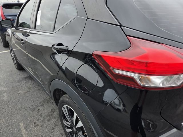 Used 2020 Nissan Kicks SV FWD image 8