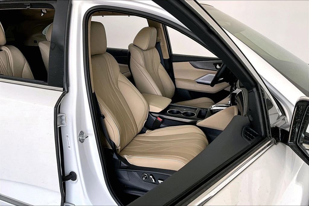 Used 2025 Acura MDX SH-AWD w/ Advance Package image 9