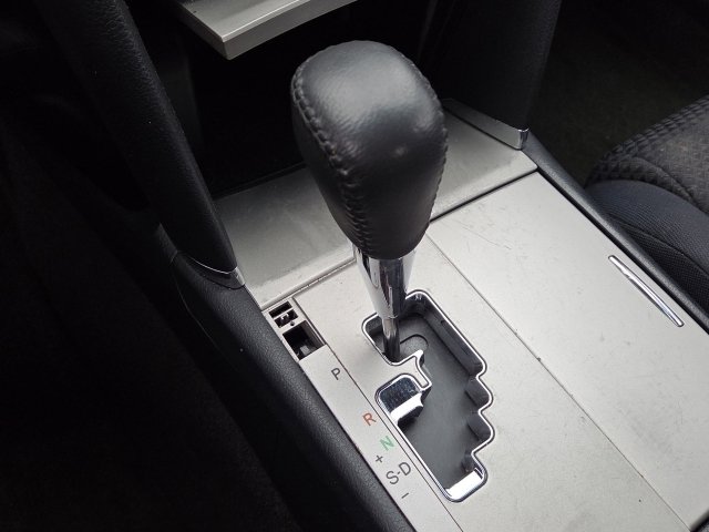 Used 2011 Toyota Camry SE w/ SE Extra-Value Pkg #1 FWD image 17