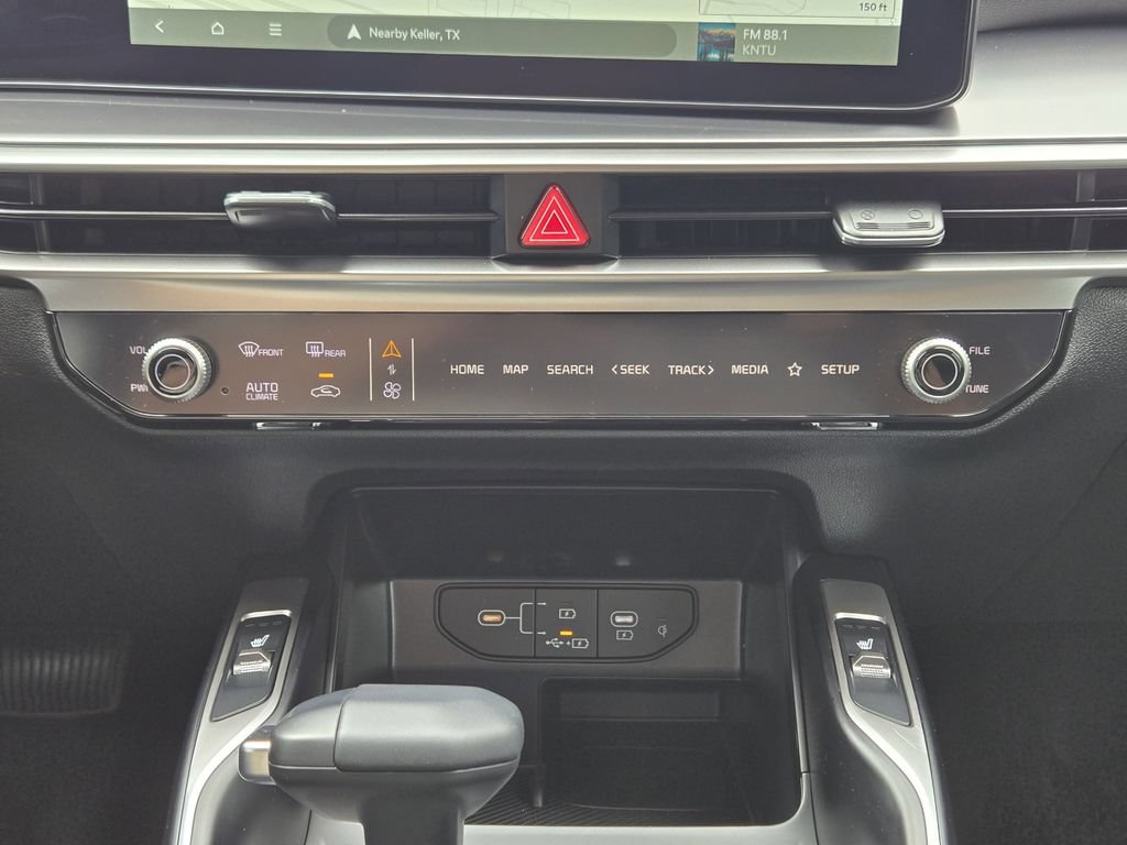 New 2025 Kia Sorento S AWD/4WD image 16