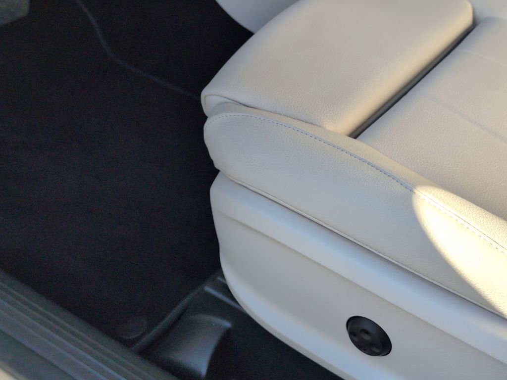 Used 2025 Mercedes-Benz GLA 250 4MATIC image 14