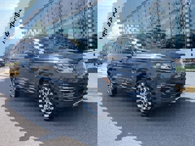 Used 2019 Lincoln MKC Reserve image 1