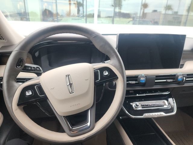 Used 2024 Lincoln Corsair Reserve w/ Equipment Group 201A image 11