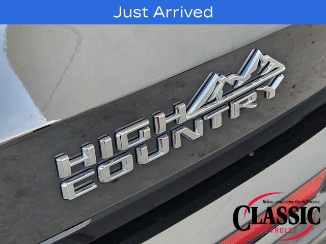Used 2025 Chevrolet Traverse High Country image 18