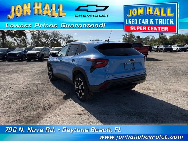 Certified 2024 Chevrolet Trax RS w/ Driver Confidence Package image 8