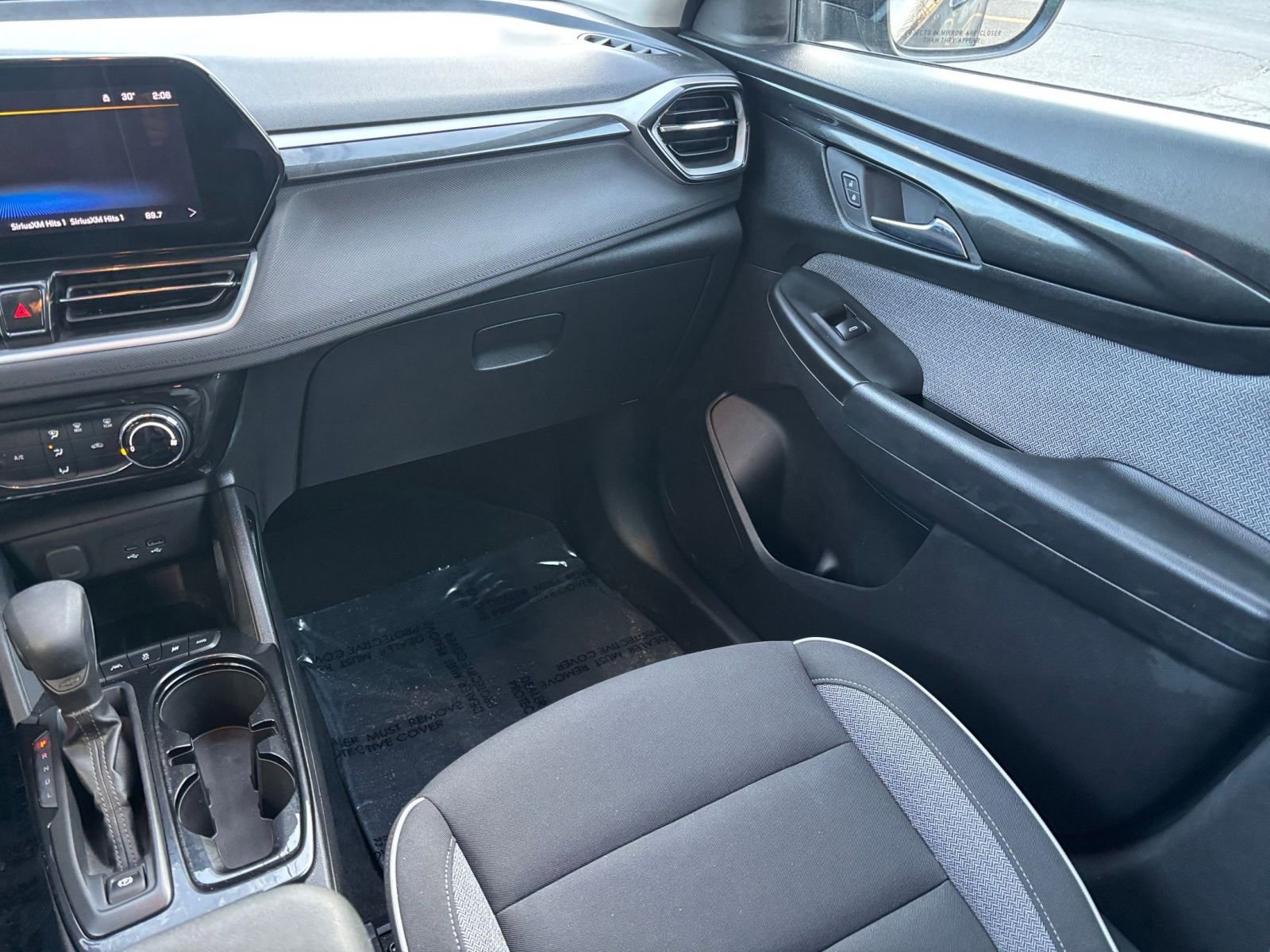 Used 2025 Chevrolet TrailBlazer LT image 31