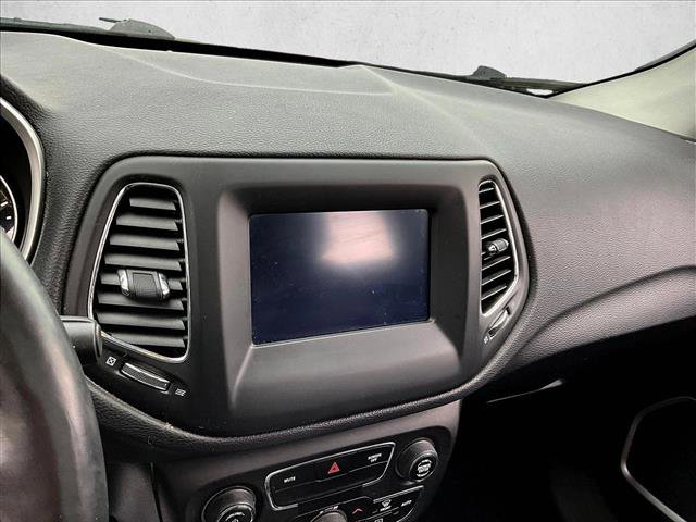 Used 2017 Jeep Compass Latitude w/ Popular Equipment Group image 21