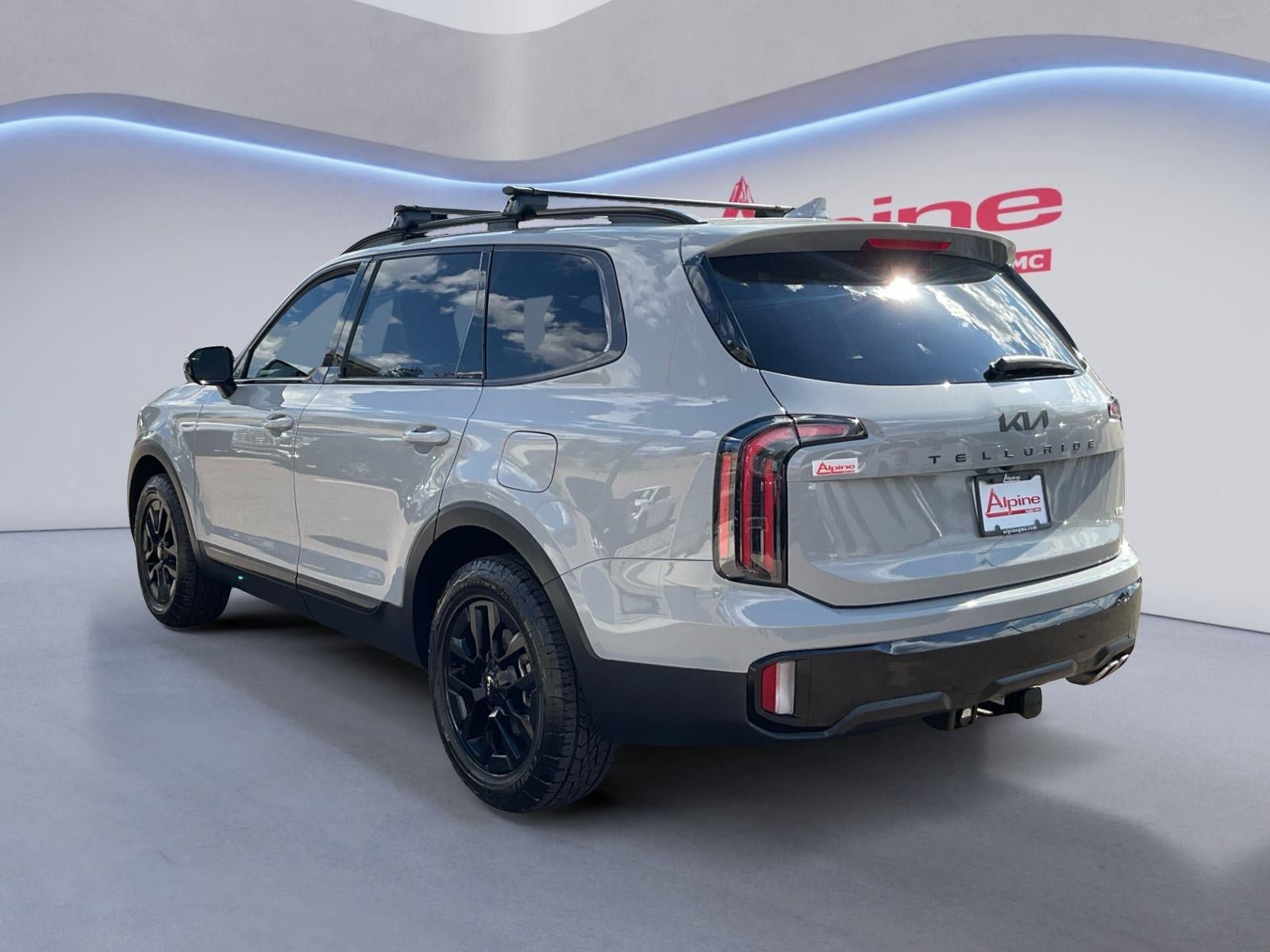 Used 2024 Kia Telluride SX X-Pro AWD/4WD image 3