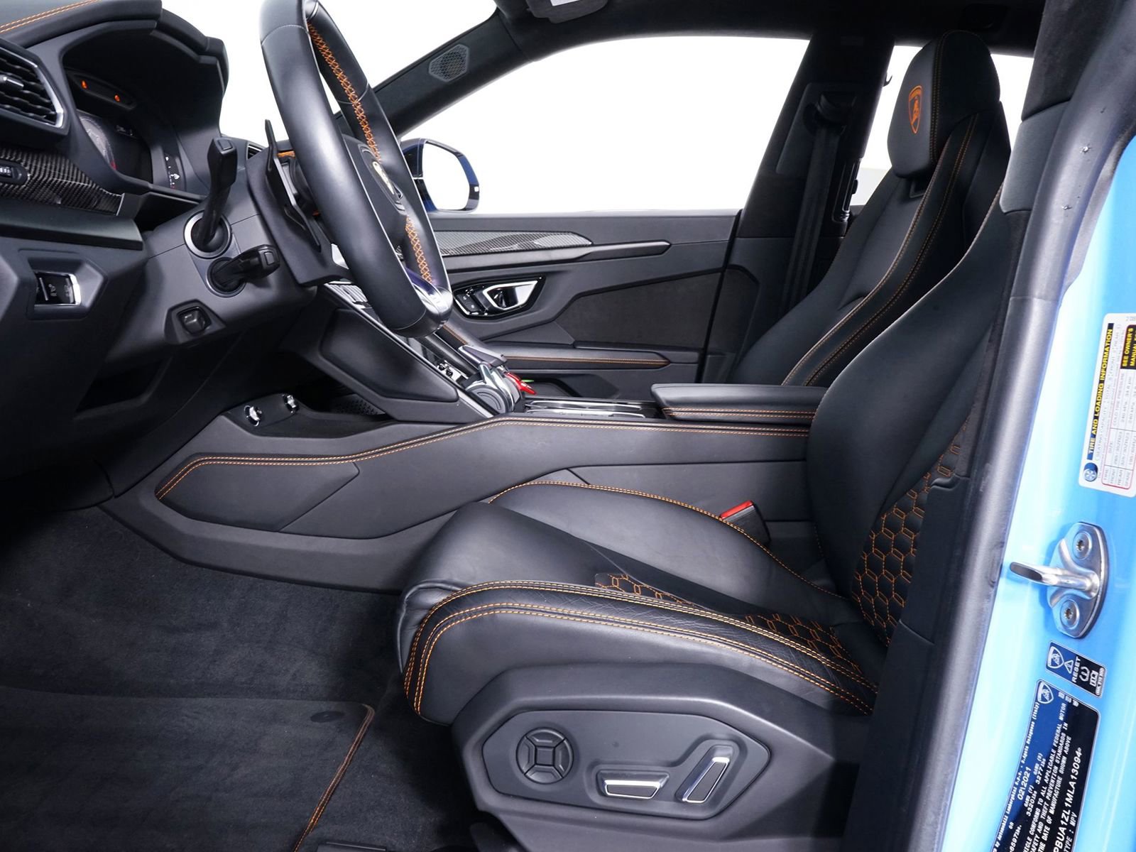 Used 2021 Lamborghini Urus AWD/4WD image 4