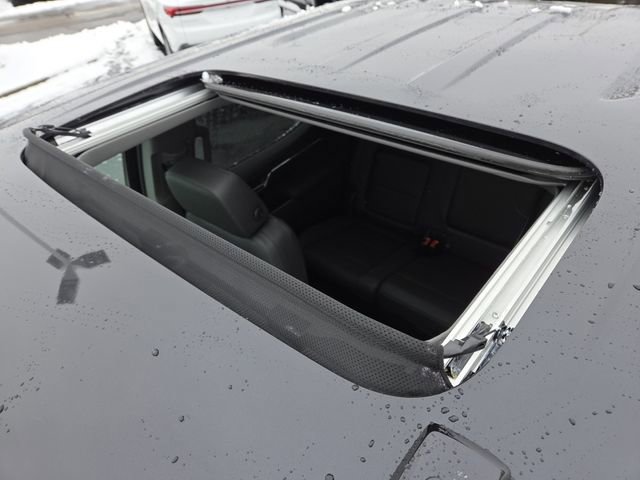 New 2026 GMC Sierra 1500 SLT w/ SLT Premium Plus Package image 3