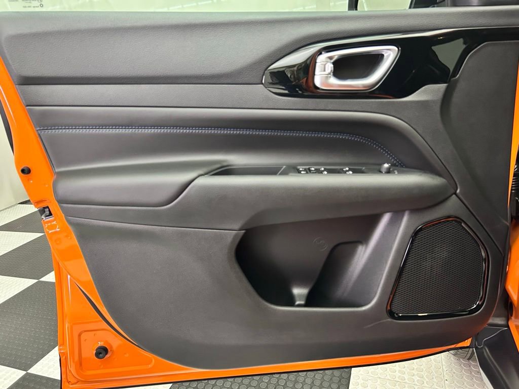 New 2026 Jeep Compass Latitude image 12