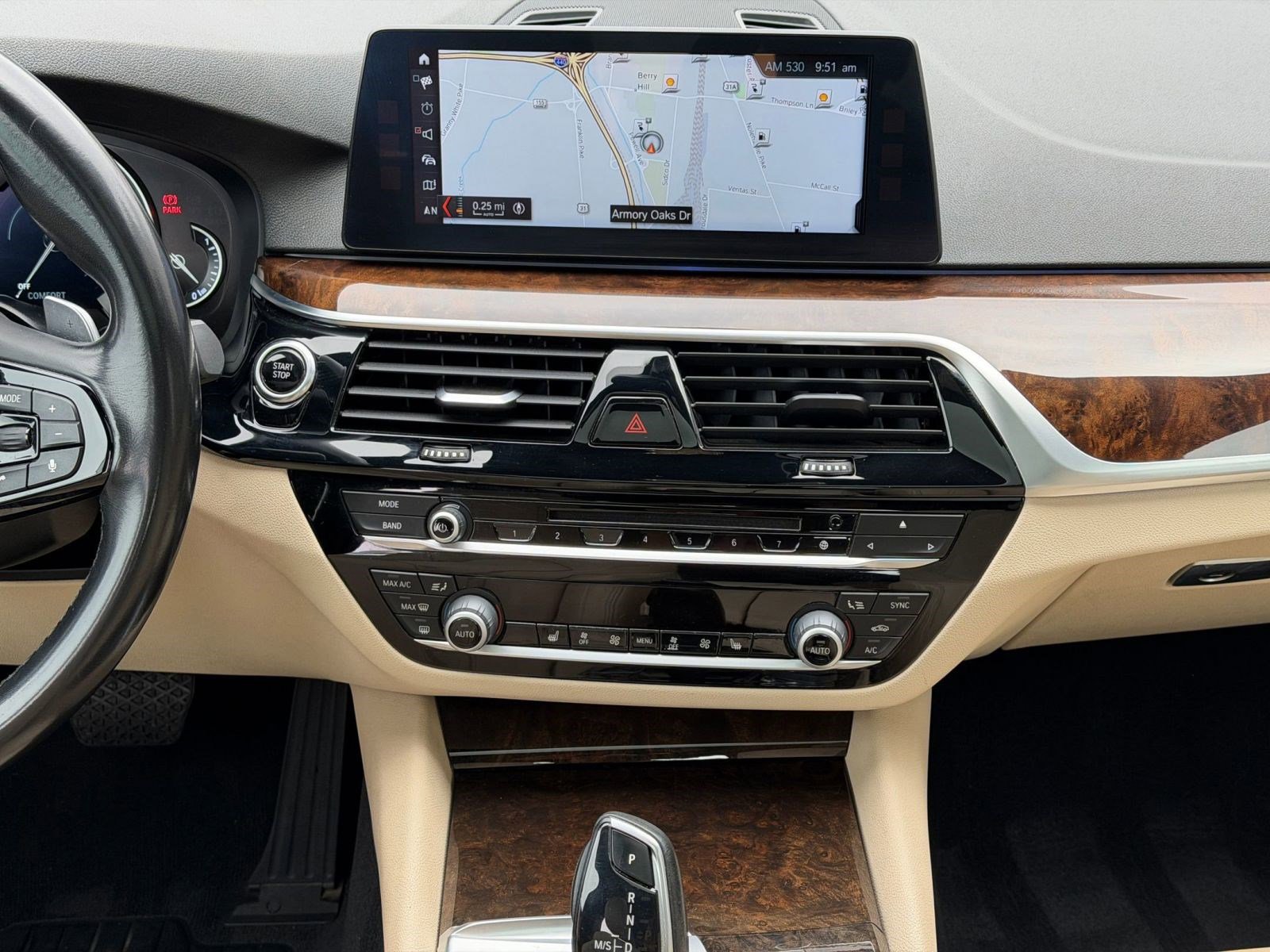 Used 2018 BMW 530e image 28