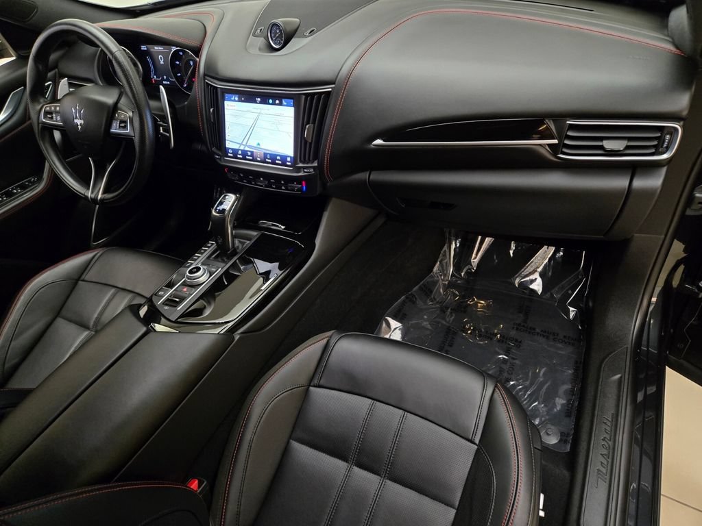 Certified 2024 Maserati Levante GT Ultima AWD/4WD image 28