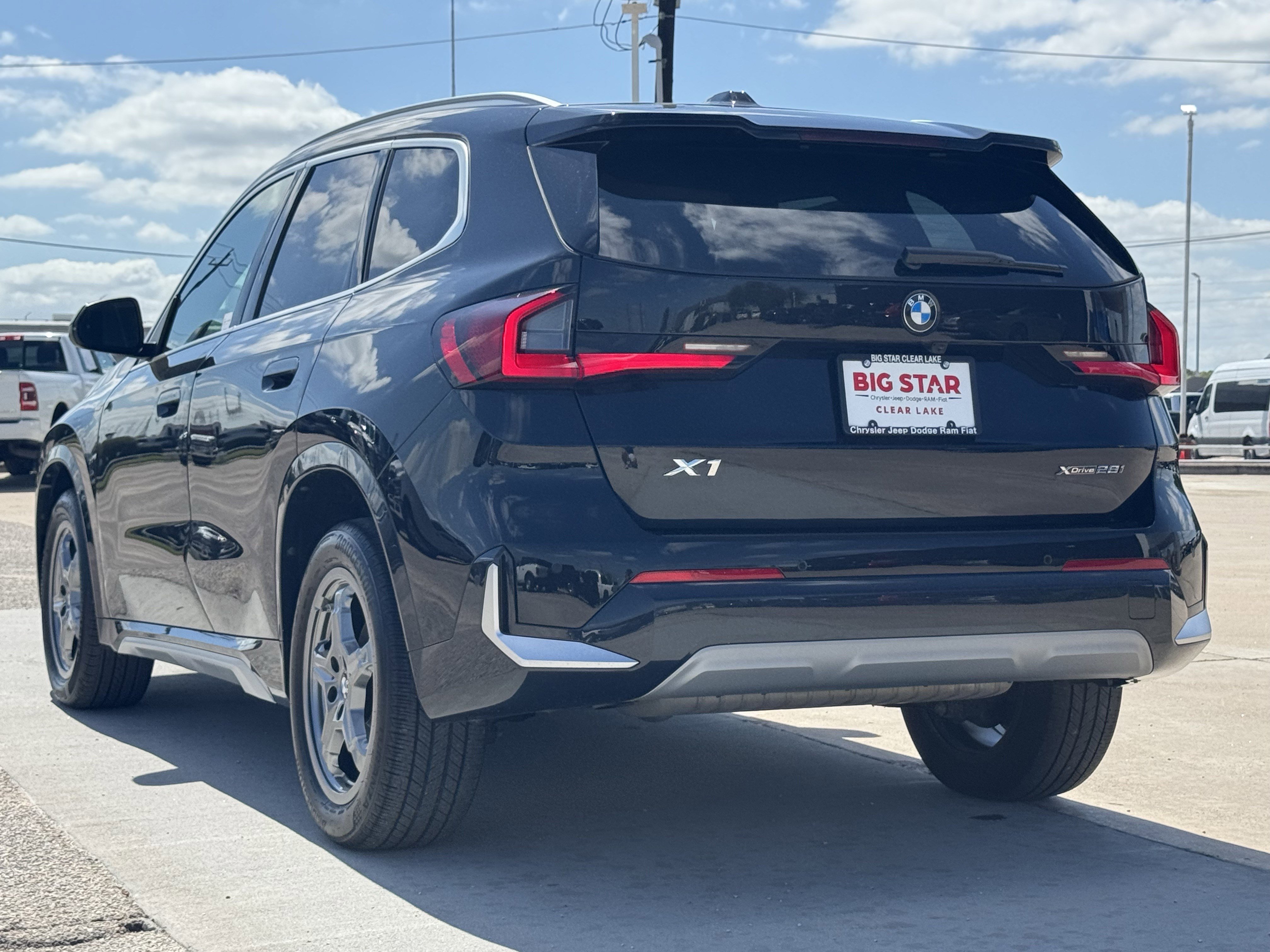 Used 2025 BMW X1 xDrive28i image 8
