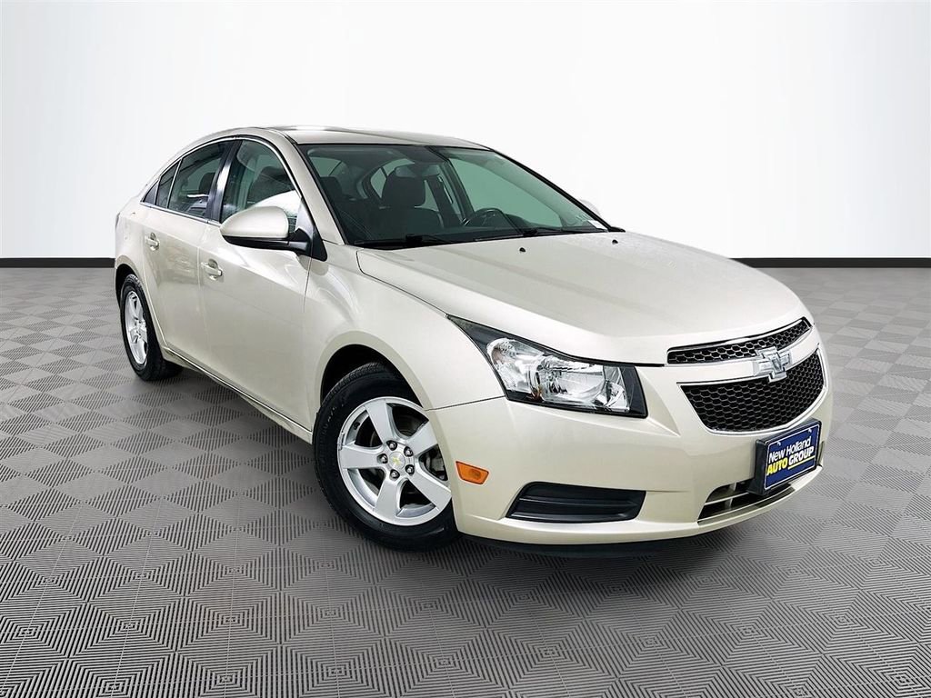 Used 2014 Chevrolet Cruze LT image 1